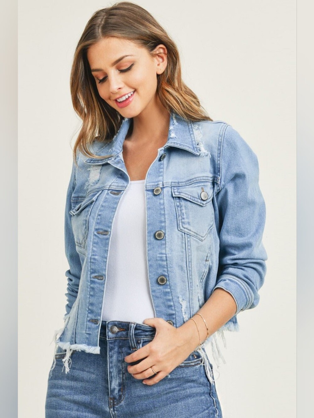 RISEN Distressed Cropped Stretch Denim Jacket Frayed Hem Light Wash Size M